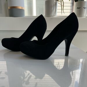 City Classified Comfort Heels - never worn tried on only